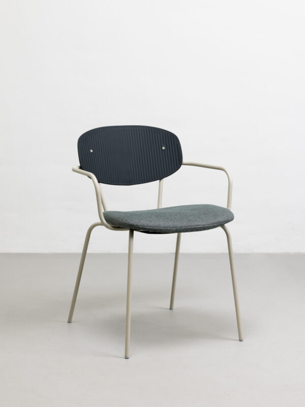 Silla Vairea c/reposabrazos